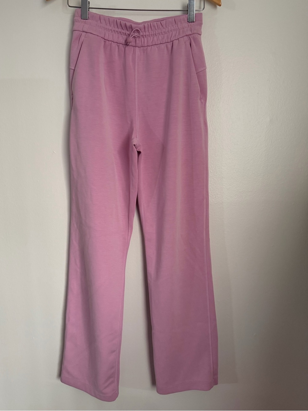 Lululemon Softstreme High Rise Pant
Regular Women Size 4 Pink Straight Leg - Picture 2 of 11